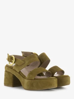 Sandali In Camoscio Cuoio